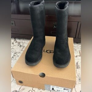 UGG AIME BOOTS